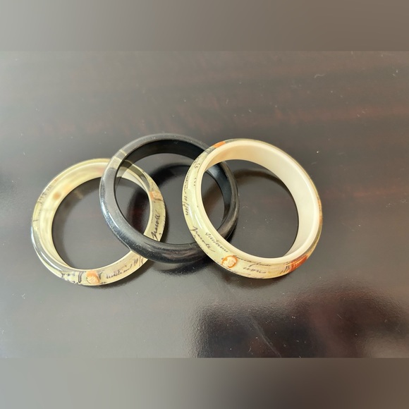 AMEDEO NYC Bangle Bracelet Set Vintage Set of3 CAMEO Lettera D'Amore Love Letter - Picture 4 of 9